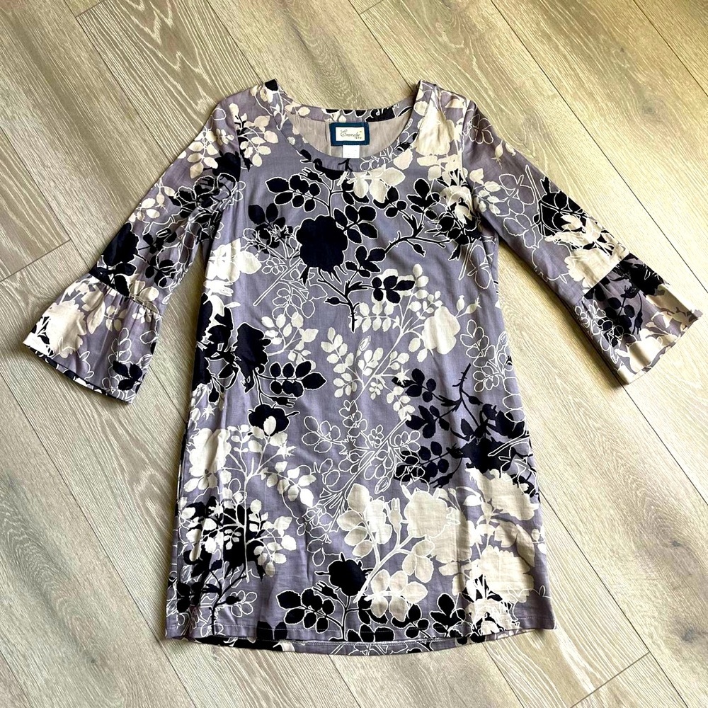 FRANCESCA COLLECTION EMMELEE Floral Shift‎ Dress Sz Med Bell 3/4 Ruffled Sleeves
